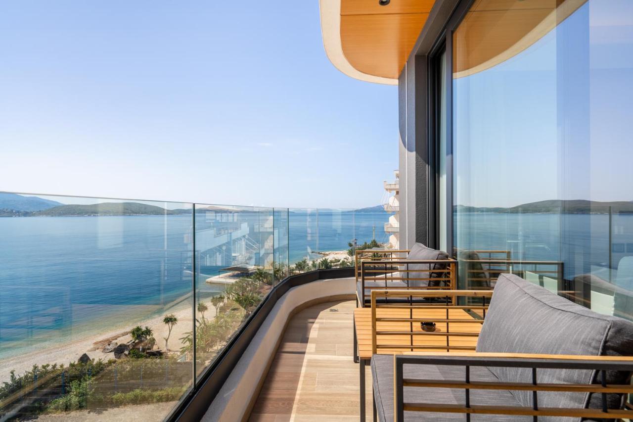 Yacht Premium Hotel Sarande Exterior photo