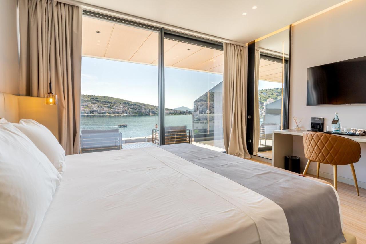 Yacht Premium Hotel Sarande Exterior photo