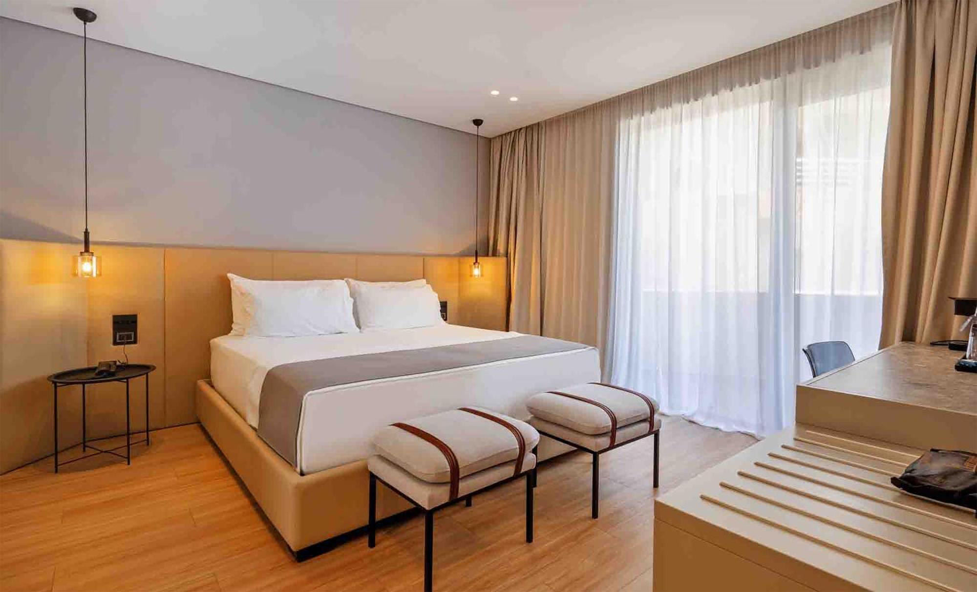 Yacht Premium Hotel Sarande Exterior photo